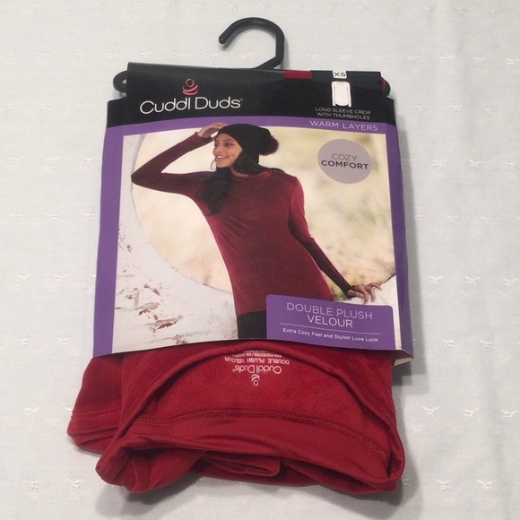Cuddl Duds Tops - Cuddl Duds Double Plush Velour Crimson Long Sleeve Crew with Thumbholes